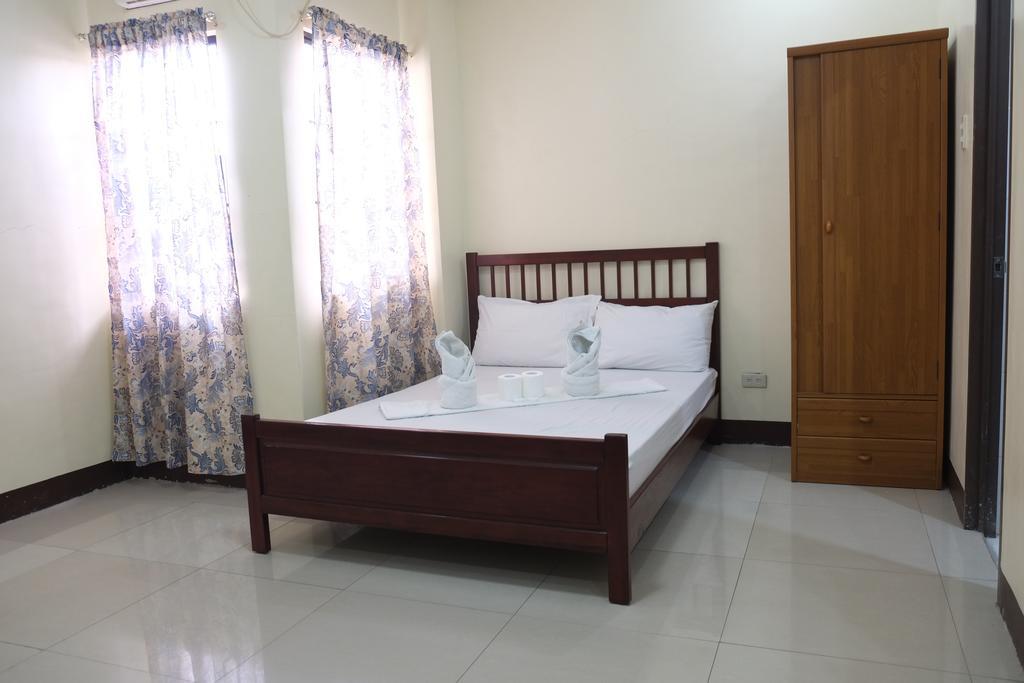 Southpole Pension House Cebu Room photo